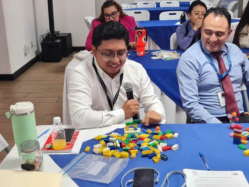 Capacitación sobre autoconocimiento y trabajo en equipo, IDPP