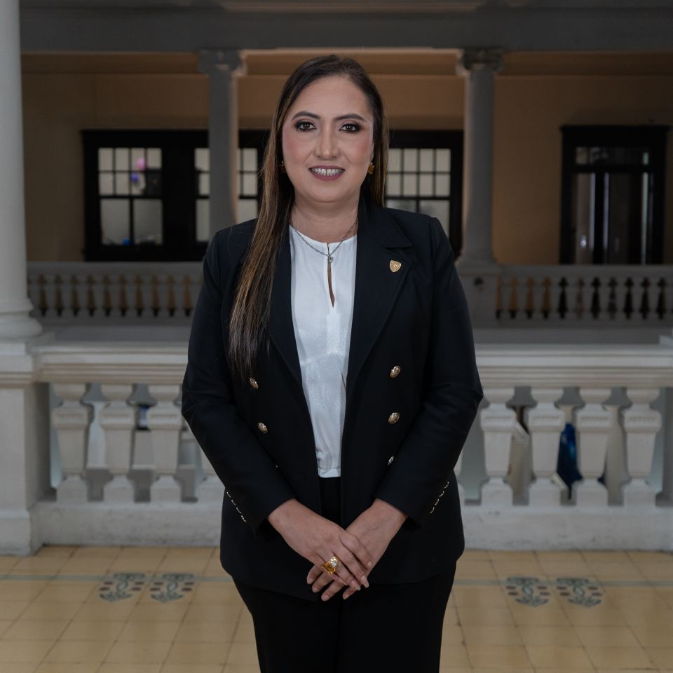 Claudia Lucrecia Paredes Castañeda